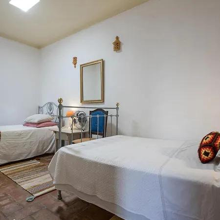 Casa Milita טאווירה